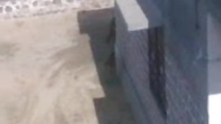 मुक्त यात्रा के लिए टैक्सी चालक के साथ खरा अड़चन