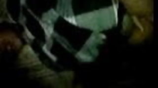 इससे पहले के गुदा सेक्स साफ गुदा युवा लड़की उंगली