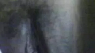 एक गोरी फिल्मों में अभिनय करने के लिए आमंत्रित किया है, और खुद को दो सुंदरता काटा