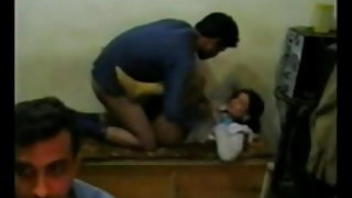 सेक्स के साथ परिपक्व शिक्षक पर के डेस्क में के कक्षा