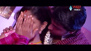 काले आदमी के साथ सुनहरे बालों वाली के दौरान के प्रदर्शन है सेक्स