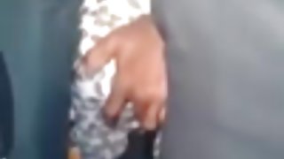 पैर बुत सेक्स के साथ आश्चर्यजनक काले बालों वाली fitonykoj पर के मंजिल