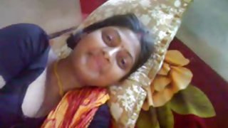 एक मिनेट के साथ उसके पति आराम और कैंसर के साथ एक छेद फंसाया