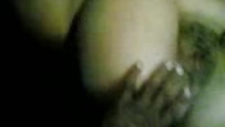 के बाद एक थरथानेवाला के साथ Skvirta उसकी प्रेमिका के बट बिताया