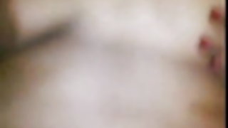 युवा लड़की strapponit प्रेमिका Lesbinku में मोज़ा और काले कोर्सेट