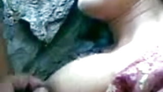 कामुक मालिश और योनि सेक्स तेल से सना हुआ श्यामला