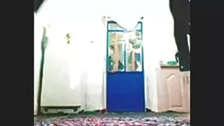 असली घर का बना पहले व्यक्ति सेक्स के साथ चूत में घुसेड़ना में बड़े गांड