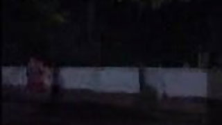 सेक्सी सुनहरे बालों वाली के साथ बालों वाली किट्टी जासूस के साथ पेशी नीग्रो