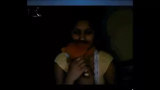 युवा है नहीं शर्मीली छूत पर पोर मांडू और देता है एजेंट खुद को shag