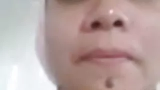 नौसिखिया कैनरी में लॉकर कमरे बहकाया द्वारा एक सुंदर ढोलकिया